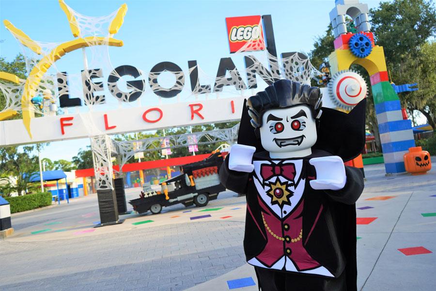 LEGOLANDFLORIDA-Brick-or-Treat-at-Lord-Vampyre