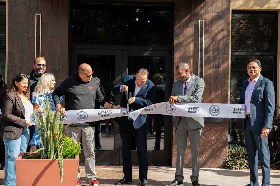 TaffersTavern_Orlando_GrandOpening