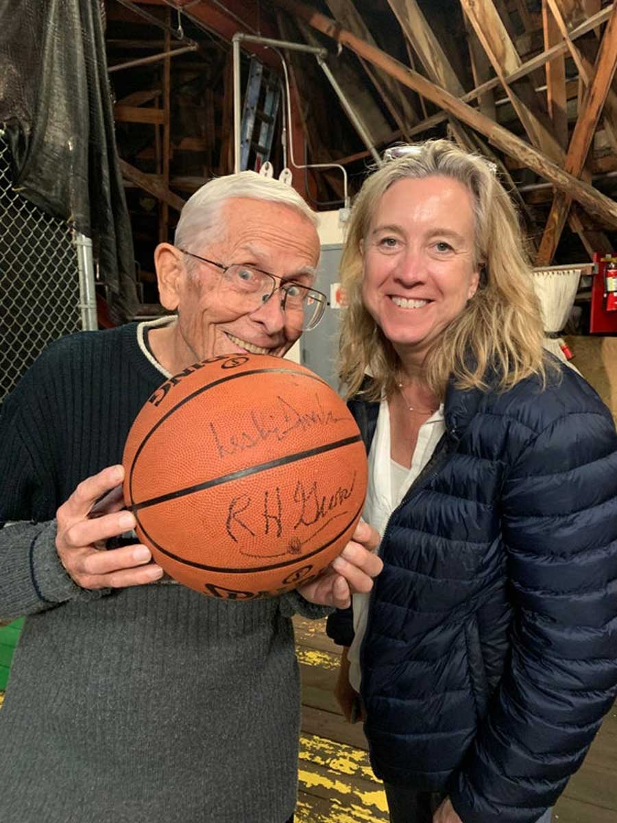 DISNEYLANDHANDCRAFTED_BobGurr